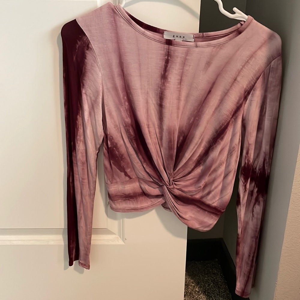 Tie dye patterned long sleeve tie front crop